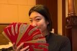 李梦晒喜庆照：新年 新愿旧梦！巳巳顺遂！